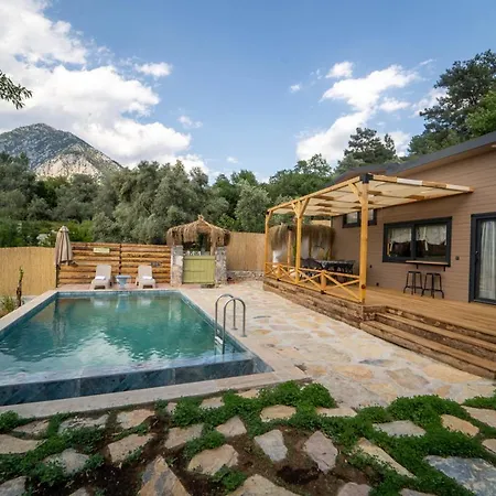 Amazing With Pool And Jacuzzi In * Φετιγιέ